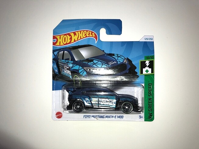  Hot Wheels FORD MUSTANG MACH-E 1400