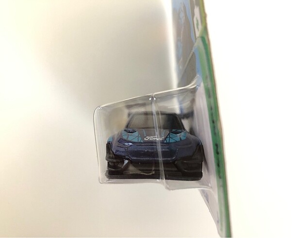Beden Renk Hot Wheels FORD MUSTANG MACH-E 1400