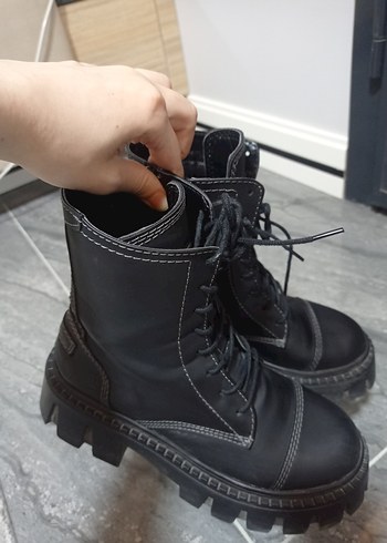 Derimod Siyah Gotik Platformlu Kadın Bot