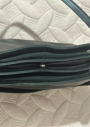 Prada Siyah Deri Fermuarlı Kadın Çanta - Görsel 3