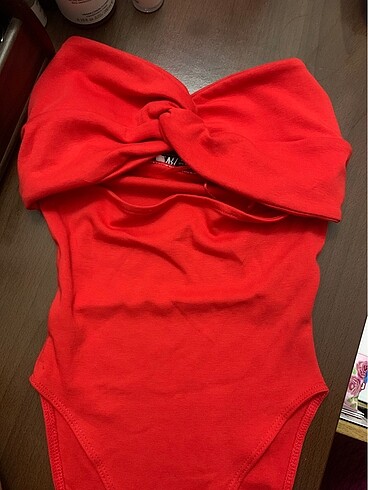 Zara body
