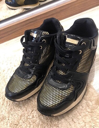 Guess Guess spor ayakkabı