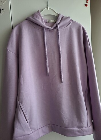 Stradivarius lila sweatshirt