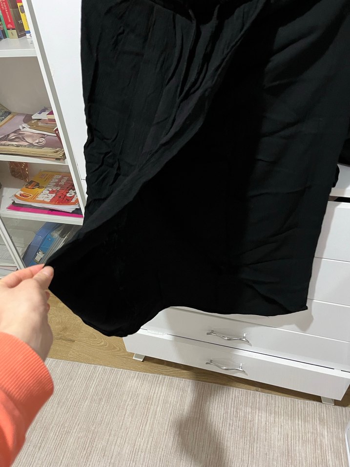 Drapeli Siyah Midi etek - Görsel 2