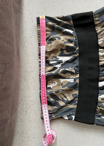 Kamuflaj Desenli Kemerli straplez elbise - Görsel 4