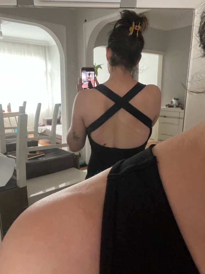 Siyah V Yaka Kolsuz Kalem Elbise - Görsel 2