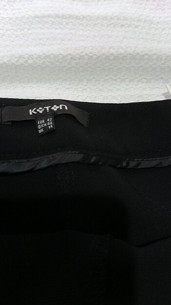 Koton Koton marka 42 beden kumaş kadın pantolon siyah renk 