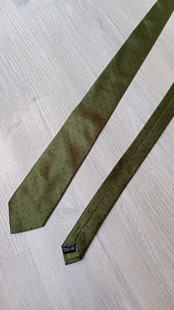 Kiğılı marka kravat 