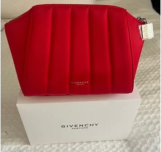 GIVENCHY GIVENCHY ICONIC RED POUCH