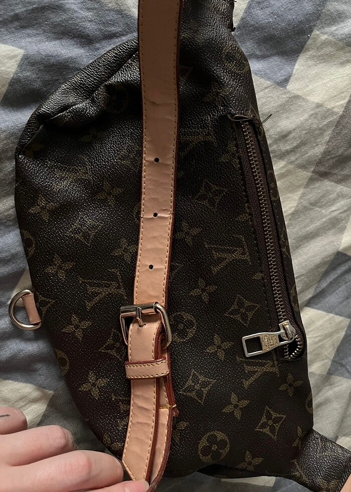 Louis Vuitton Bel Çantası - Görsel 5