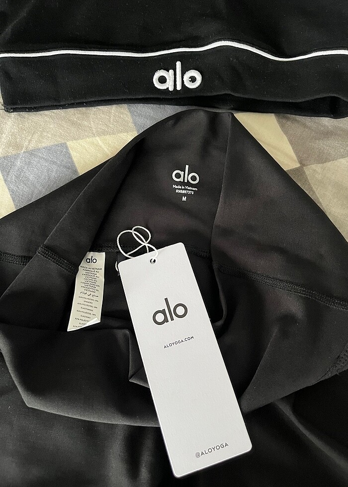 Alo Yoga Biker Tayt - Görsel 4