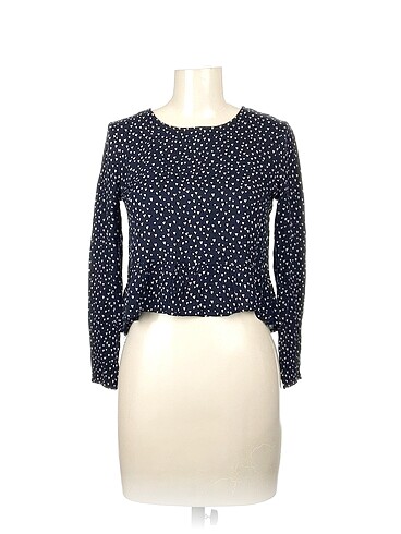 H&M Bluz %70 İndirimli.