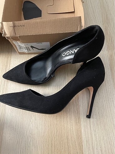 Mango stiletto