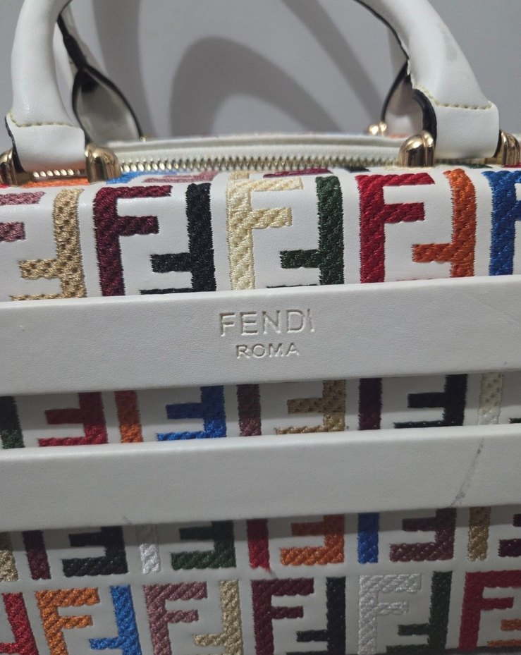 Renkli Baskılı Fermuarlı Kadın Çantası - Görsel 3