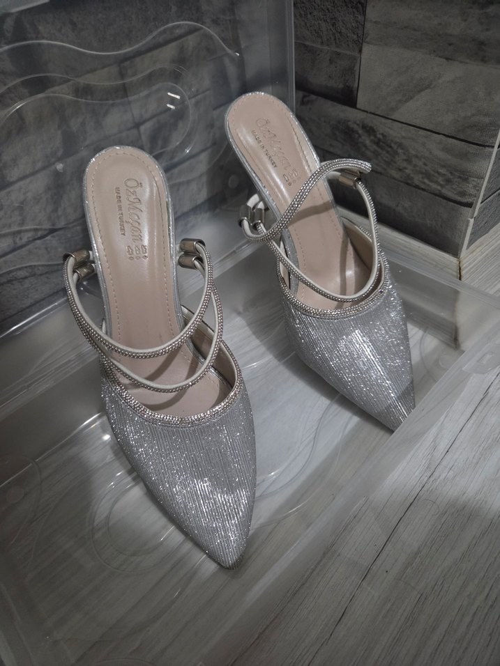 gümüş Desenli Topuklu Kadın Ayakkabı - Görsel 2