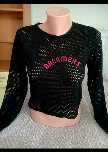 Pembe Nakışlı Siyah Uzun Kollu Crop Top