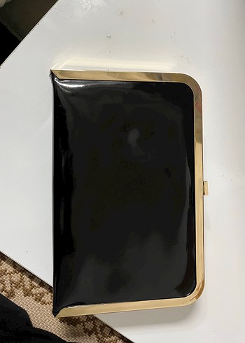 Altın Renk Parlak Kadın Portföy Çanta - Görsel 2