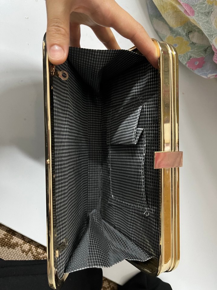 Altın Renk Parlak Kadın Portföy Çanta - Görsel 4