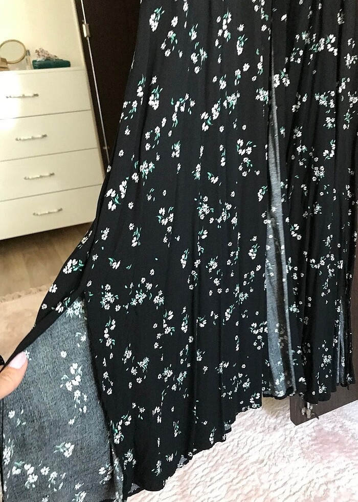 Çiçekli siyah maxi boy elbise - Görsel 4