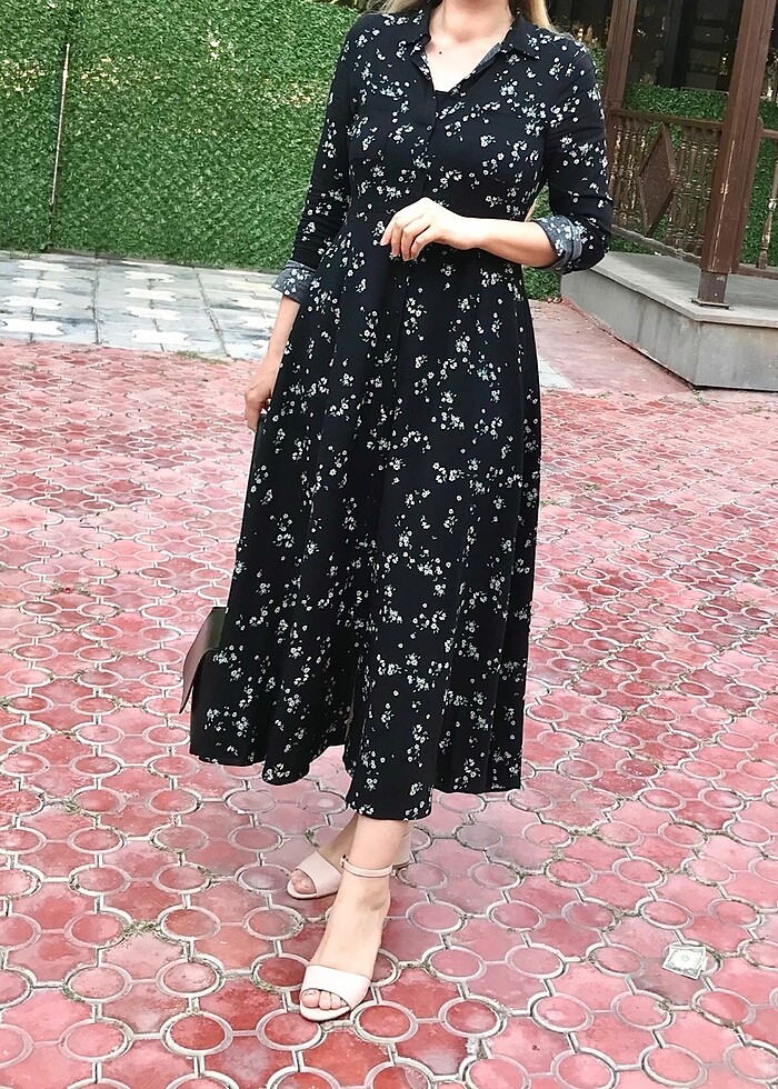 Çiçekli siyah maxi boy elbise - Görsel 2