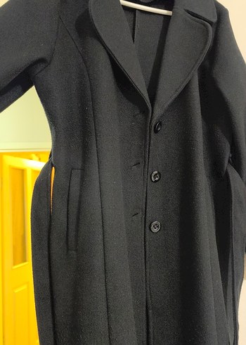 Düğmeli Siyah Uzun Kaban - Görsel 4