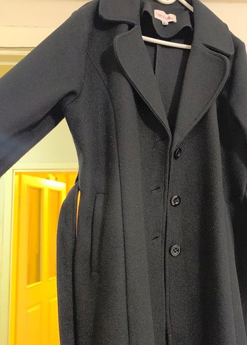 Düğmeli Siyah Uzun Kaban - Görsel 5