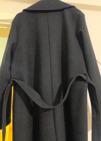 Düğmeli Siyah Uzun Kaban - Görsel 9