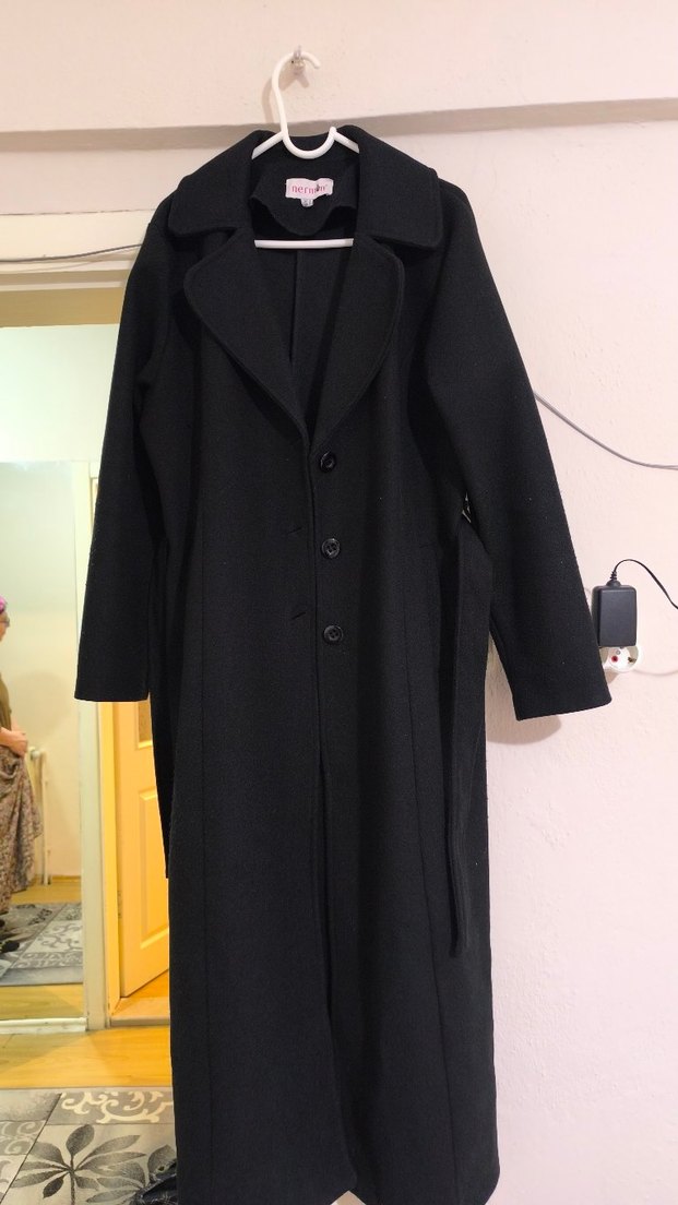 Düğmeli Siyah Uzun Kaban - Görsel 2