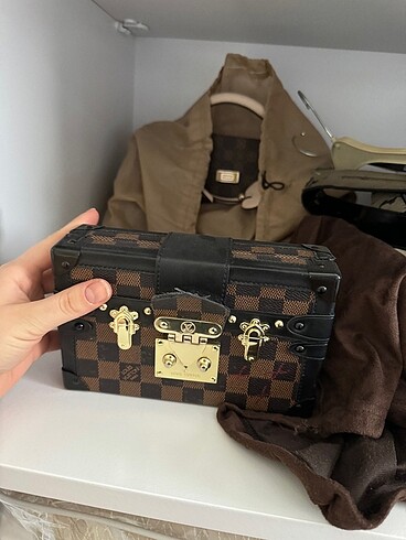 Vuitton çanta