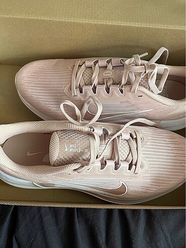 37,5 Beden pembe Renk Nike Air Winflo 9