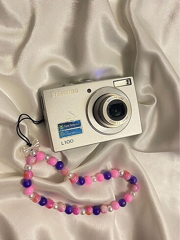 Samsung L100 dijital fotoğraf makinesi