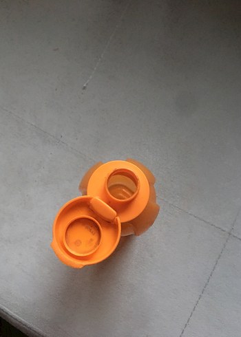 Tupperware TupperwareParlak Turuncu Plastik Mutfak Şişesi