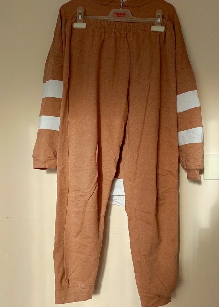 Kadın spor takım - Görsel 5