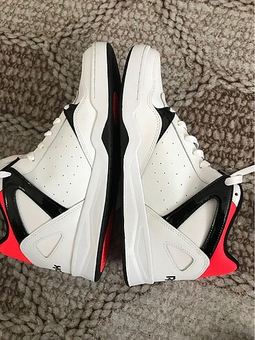 Reebok 44 no çok iy fiyat
