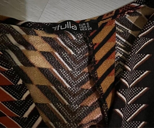 sırt detaylı bluz - Görsel 3