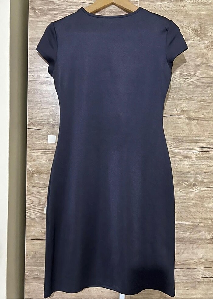 yaka detaylı kısa elbise - Görsel 2