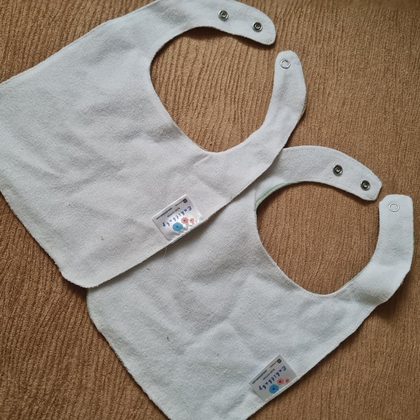 Bej ve Pastel Yeşil Bebek Önlüğü 2li set- Enhitbaby- ikiz bebek - Görsel 2