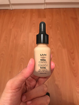 NYX Nyx fondöten