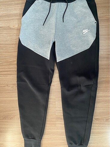 Nike tech fleece
