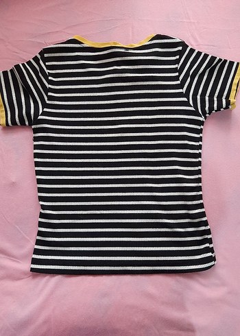 Siyah Çizgili Kadın Tişört - Görsel 2