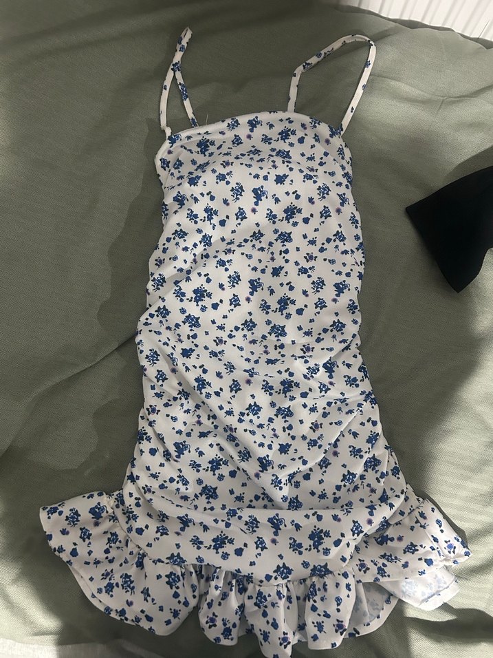 Mavi Çiçek Desenli Mutfak Önlüğü - Görsel 2