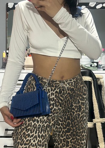 Parlak Mavi Zincir Detaylı Kadın Deri Çanta - Görsel 3