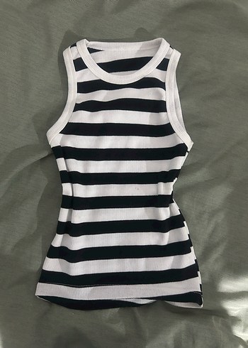 Siyah Beyaz Çizgili Yüksek Yakalı Kadın Atlet - Görsel 2