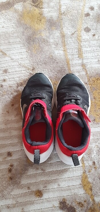 28 Beden gri Renk Nike cocuk ayakkabi