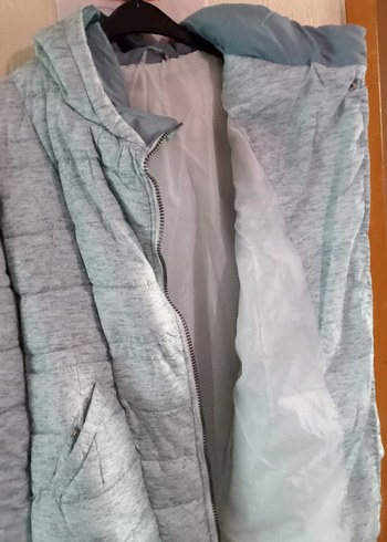 Gri Kapüşonlu Kadın Kışlık Mont - Görsel 2