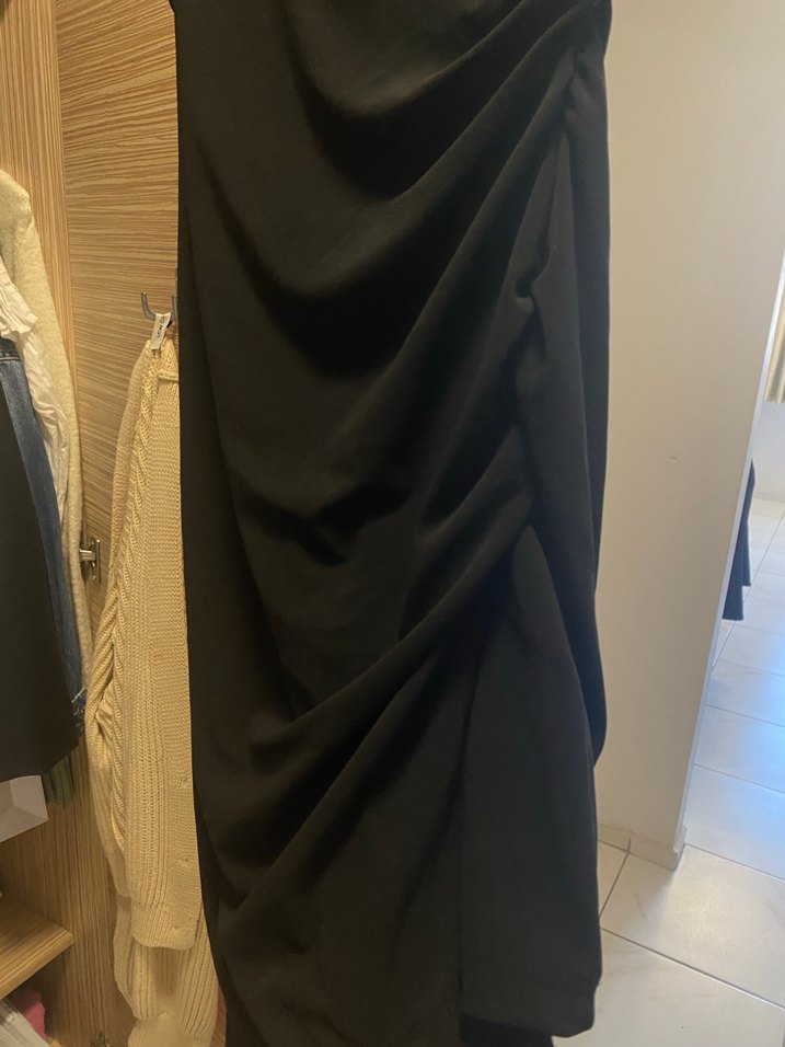 Siyah Drapeli Midi Abiye Elbise - Görsel 3