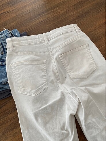 38 Beden beyaz Renk LCW pantolon mont jens