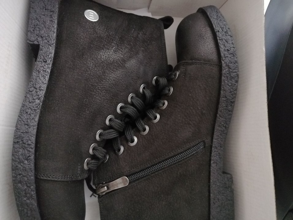 KADIN BOT - Görsel 2