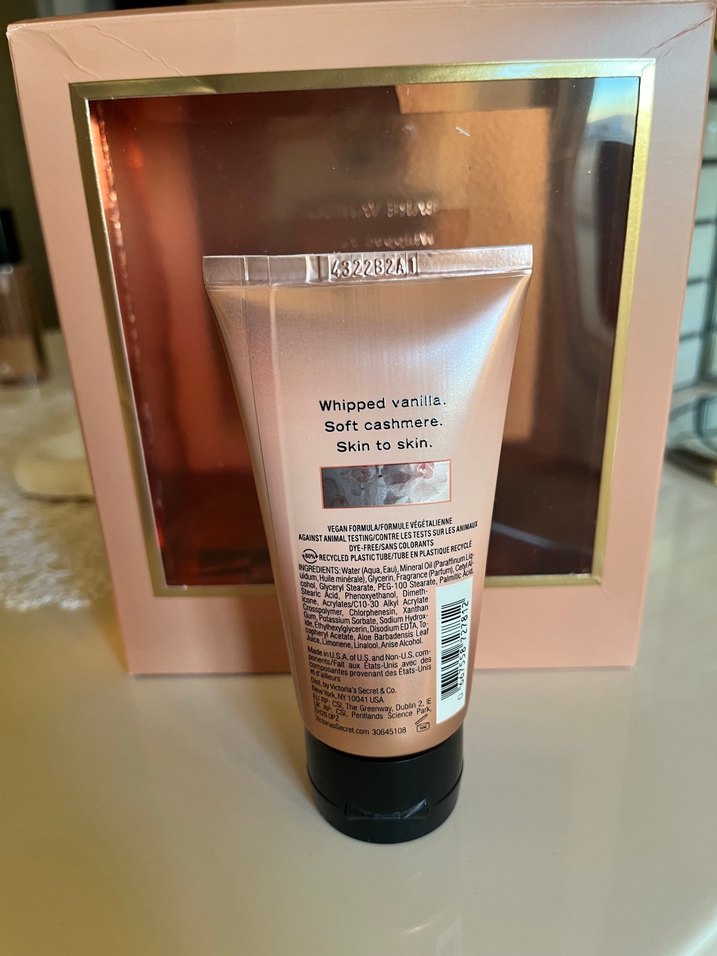 Victoria's Secret Bare Vanilla Vücut Losyonu 75ml - Görsel 2