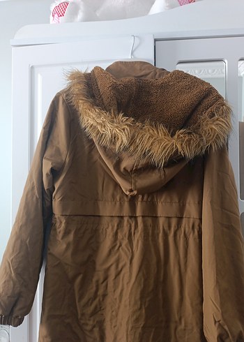 Kahverengi Kadın Uzun Kürk Detaylı Kabanı - Görsel 3
